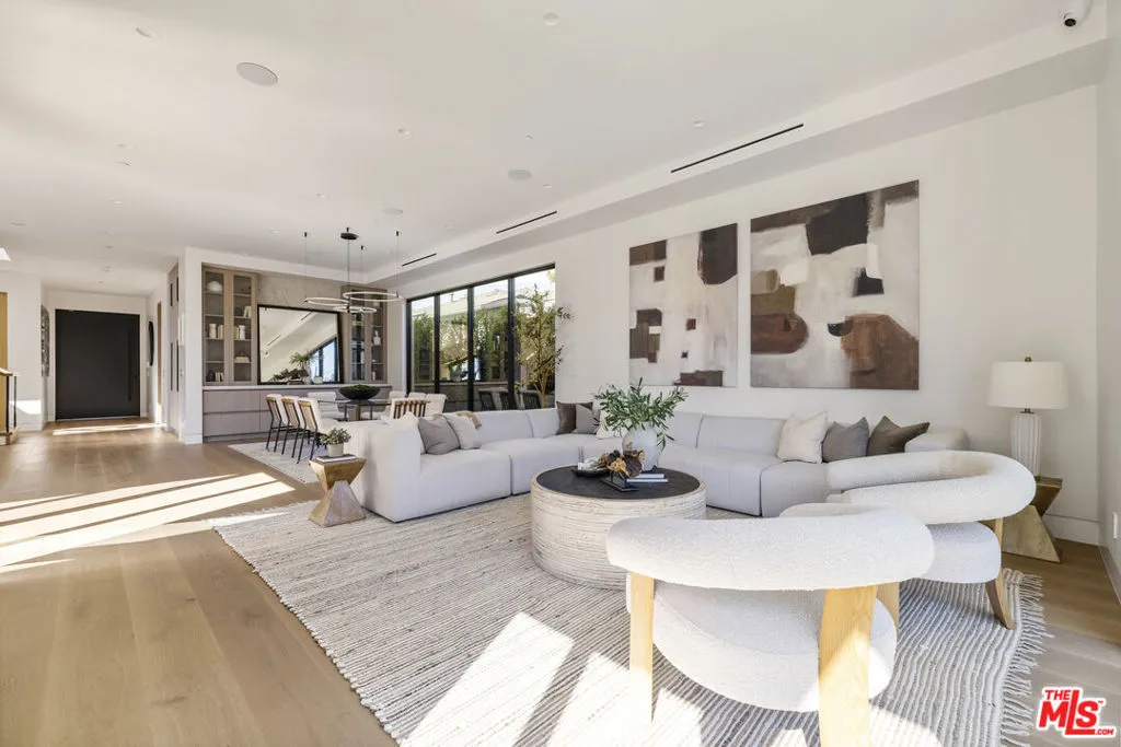 4220 Kenyon Avenue, Los Angeles, California 90066 home-pic-3